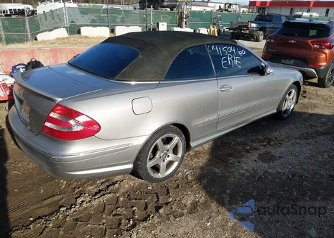 2005 Mercedes-Benz Clk 500 z USA, uszkodzony, nr VIN WDBTK75J45F153291